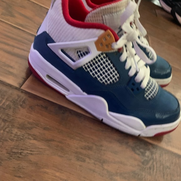 Jordan Shoes Nike Jordan Retro 4 Boys Poshmark